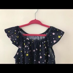 Kids size 6 nightgown